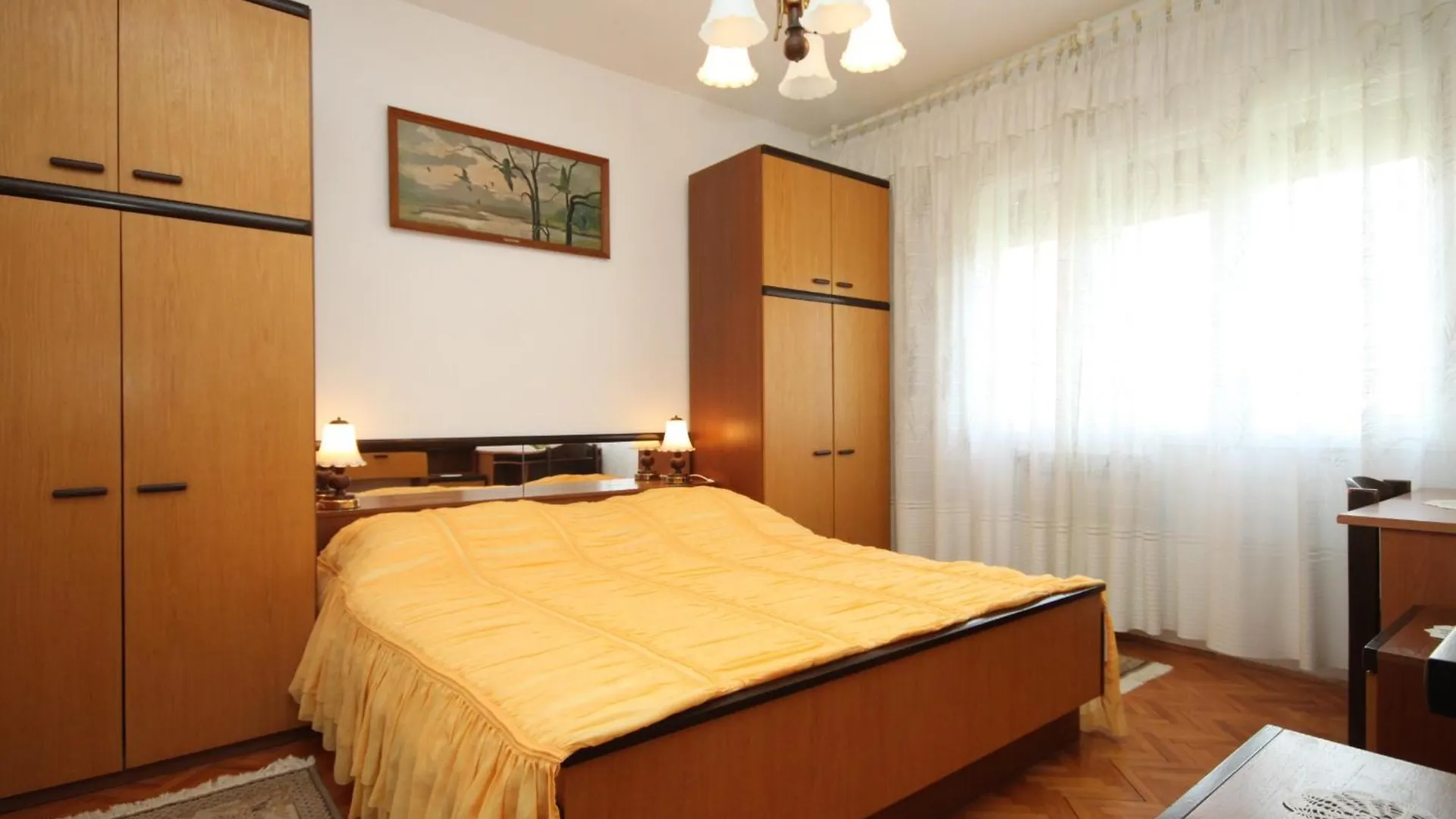 Apartments With A Parking Space Pula - 7321 Valdebek Croatia